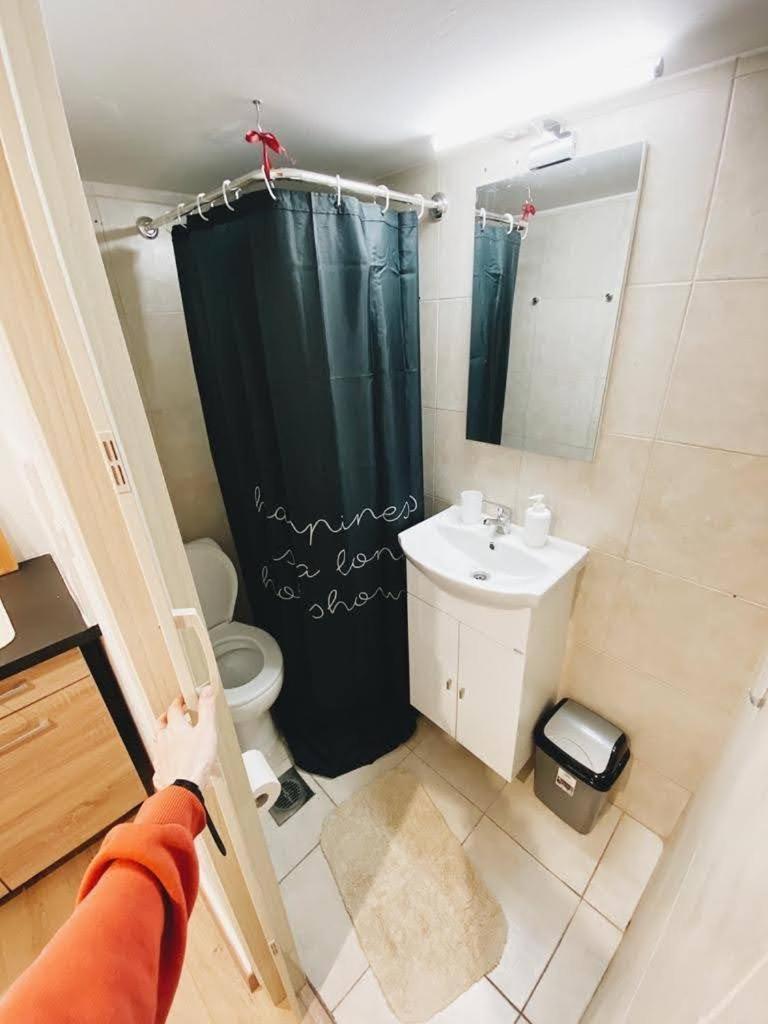Velestinou Private Maisonette Lägenhet Aten Exteriör bild